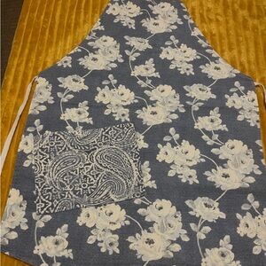 Floral Apron with Pocket